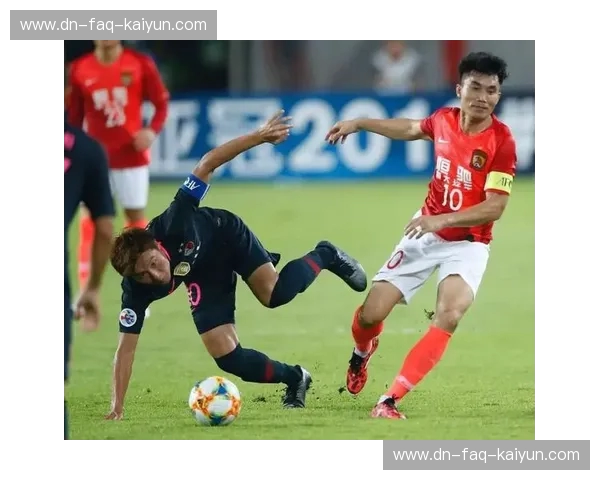 亚洲冠军的荣耀对决：恒大vs鹿岛，一场载入史册的绿茵史诗